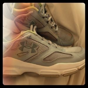 Under armour tennis shoes
